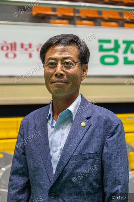 한농연 당진시연합회 관계자가 행사에 참석해 미소를 짓고 있다.