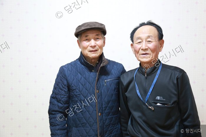 고대면 성산1리 속사경로당 이병직 전 회장(왼)과 노창수 현 회장(오른)