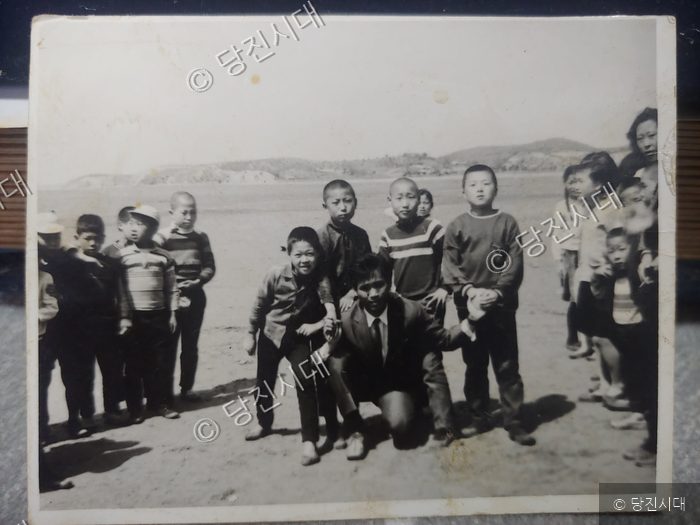 목련꽃 하얗게 흐드러지던 날 아내와 약혼