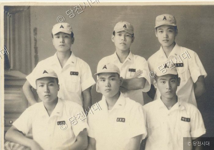 "당진 학생에게 금메달을 걸어주다"
