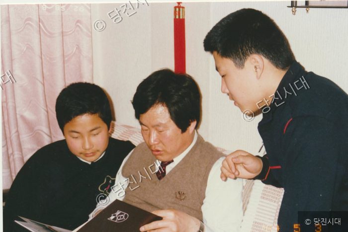 "학창시절을 함께한 홍선이"
