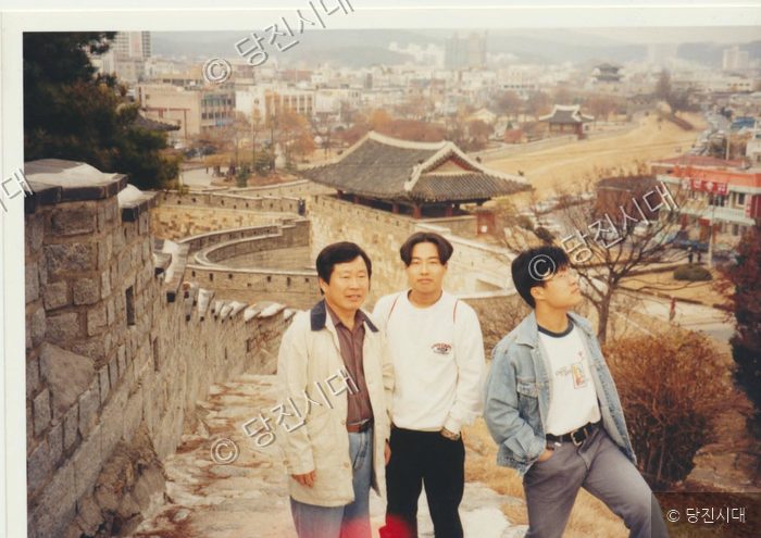 "학창시절을 함께한 홍선이"