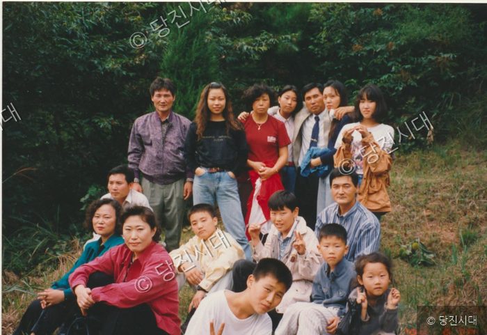 모래사장 무대 삼아 연극