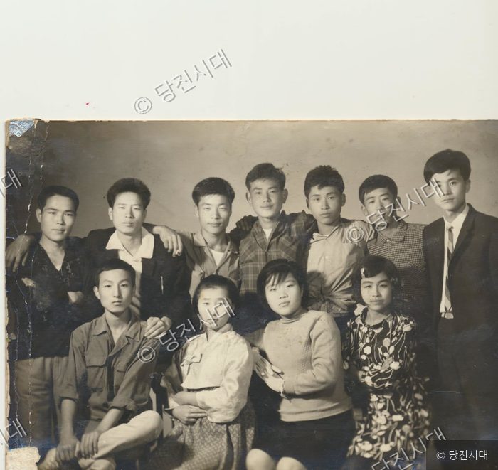 모래사장 무대 삼아 연극